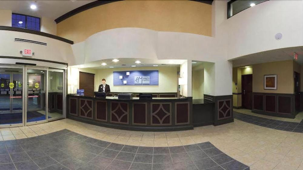 Holiday Inn Express & Suites Indianapolis - East By Ihg Exterior photo