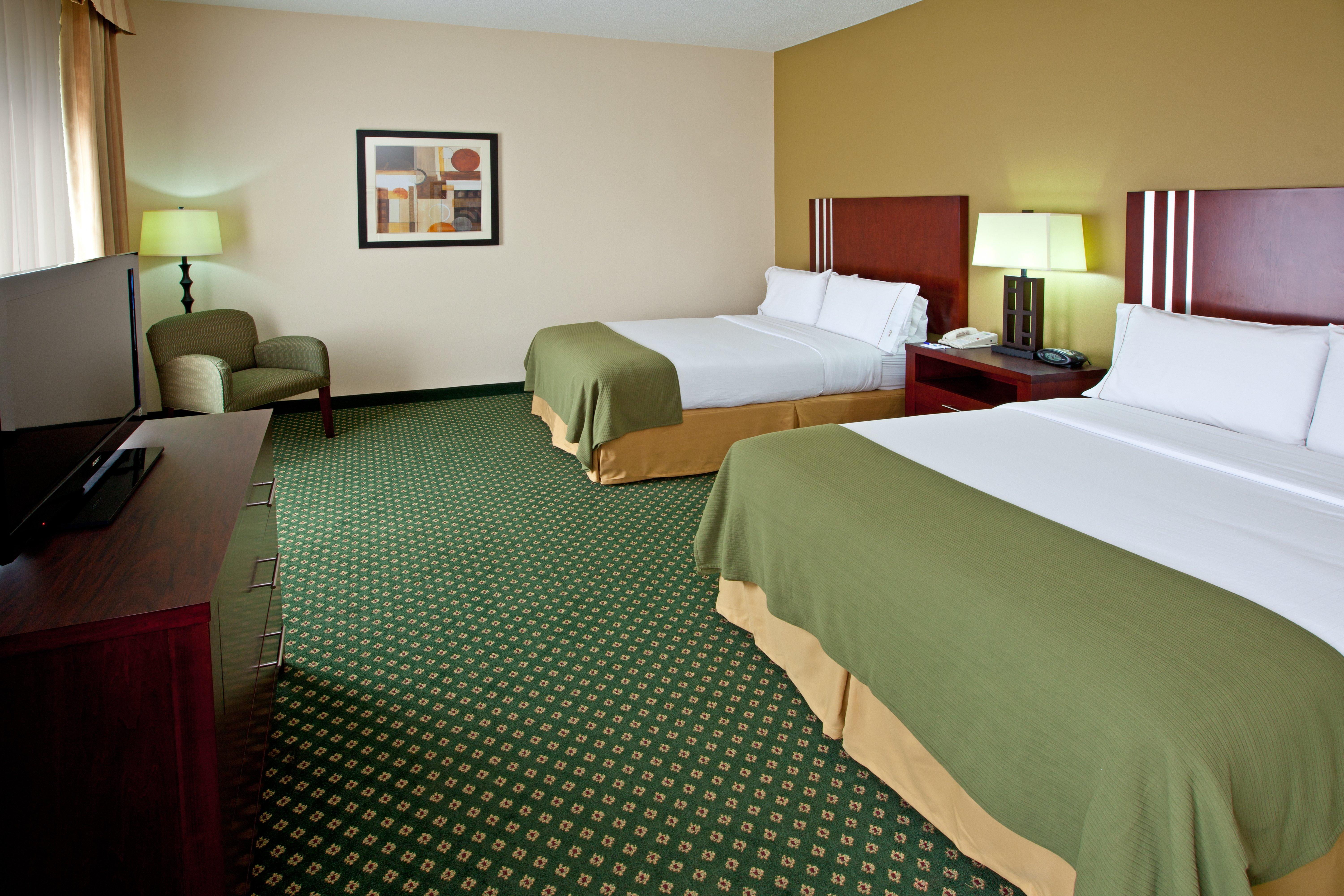 Holiday Inn Express & Suites Indianapolis - East By Ihg Exterior photo