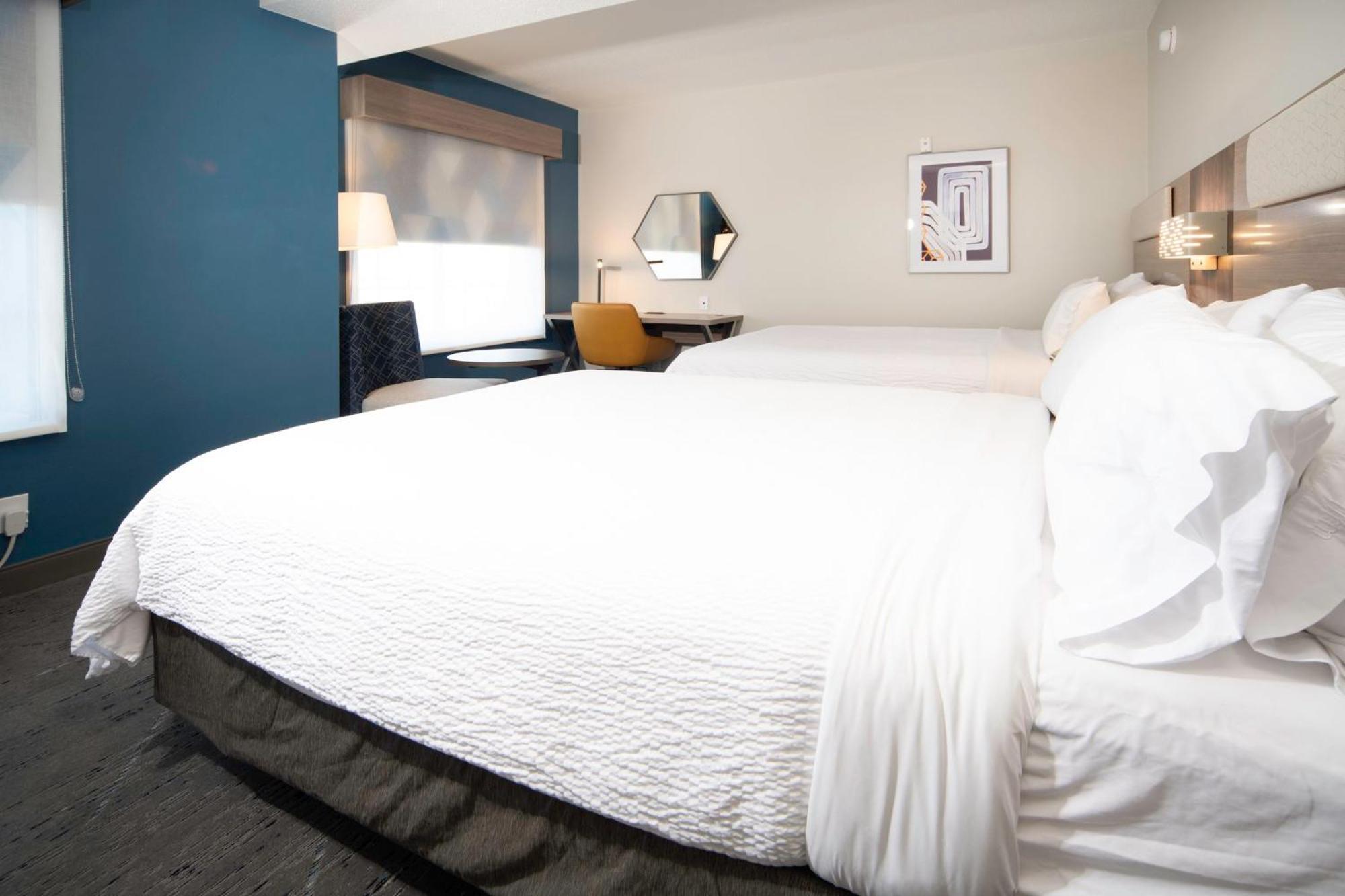 Holiday Inn Express & Suites Indianapolis - East By Ihg Exterior photo